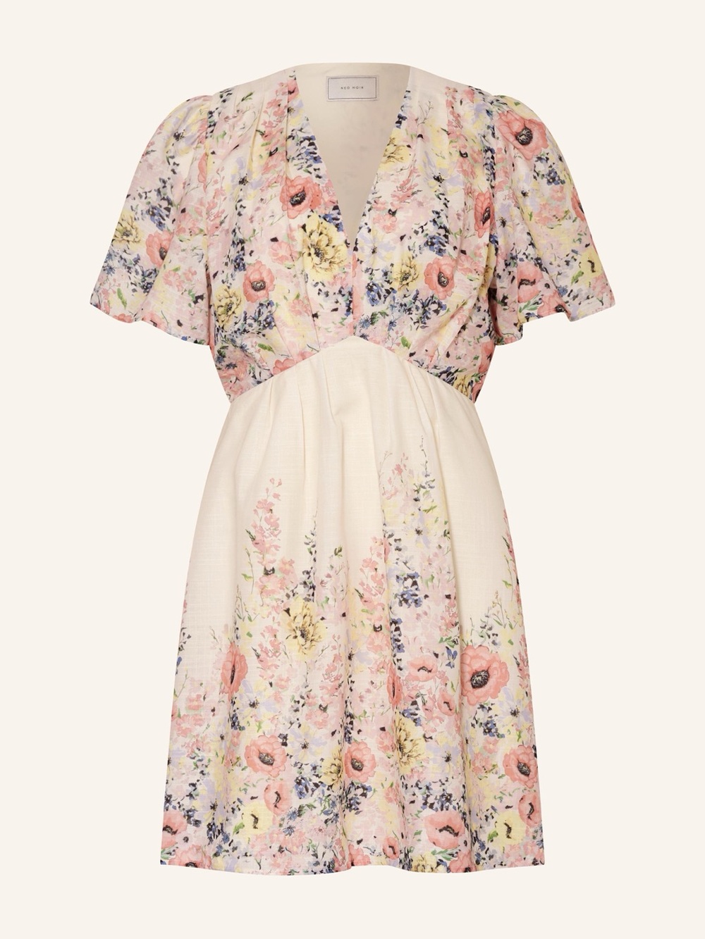 Elegant Nordic Floral Dress with V-Neck - Picture 2 of 8
